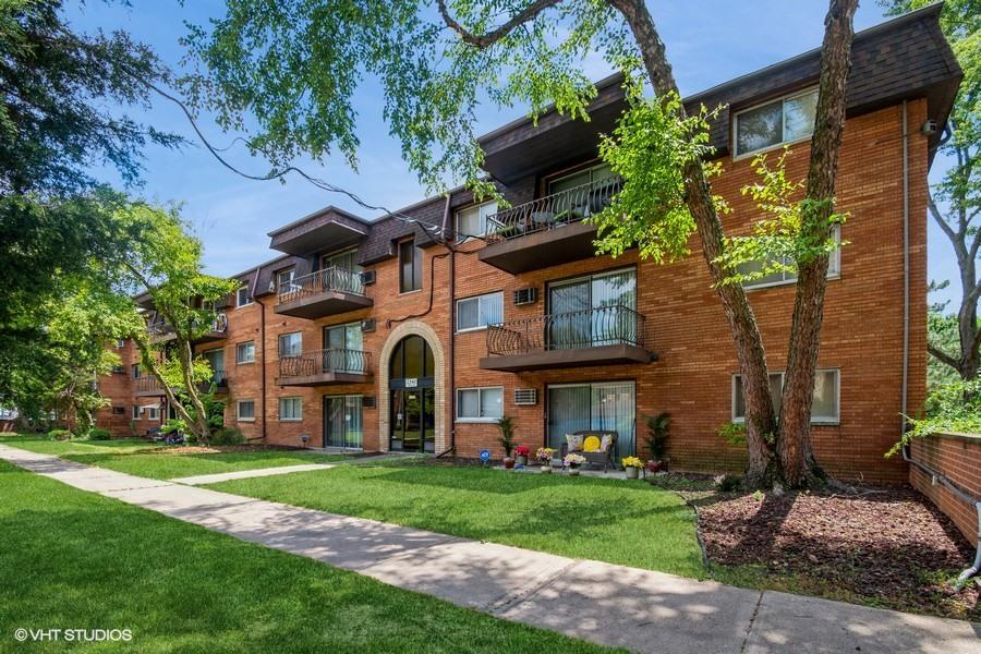 2340 186th St. #28, Lansing, IL 60438