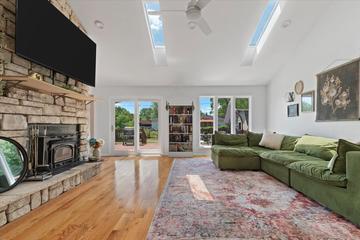 10067 W Logan Ct., Zion, IL 60099