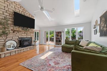 10067 W Logan Ct., Zion, IL 60099