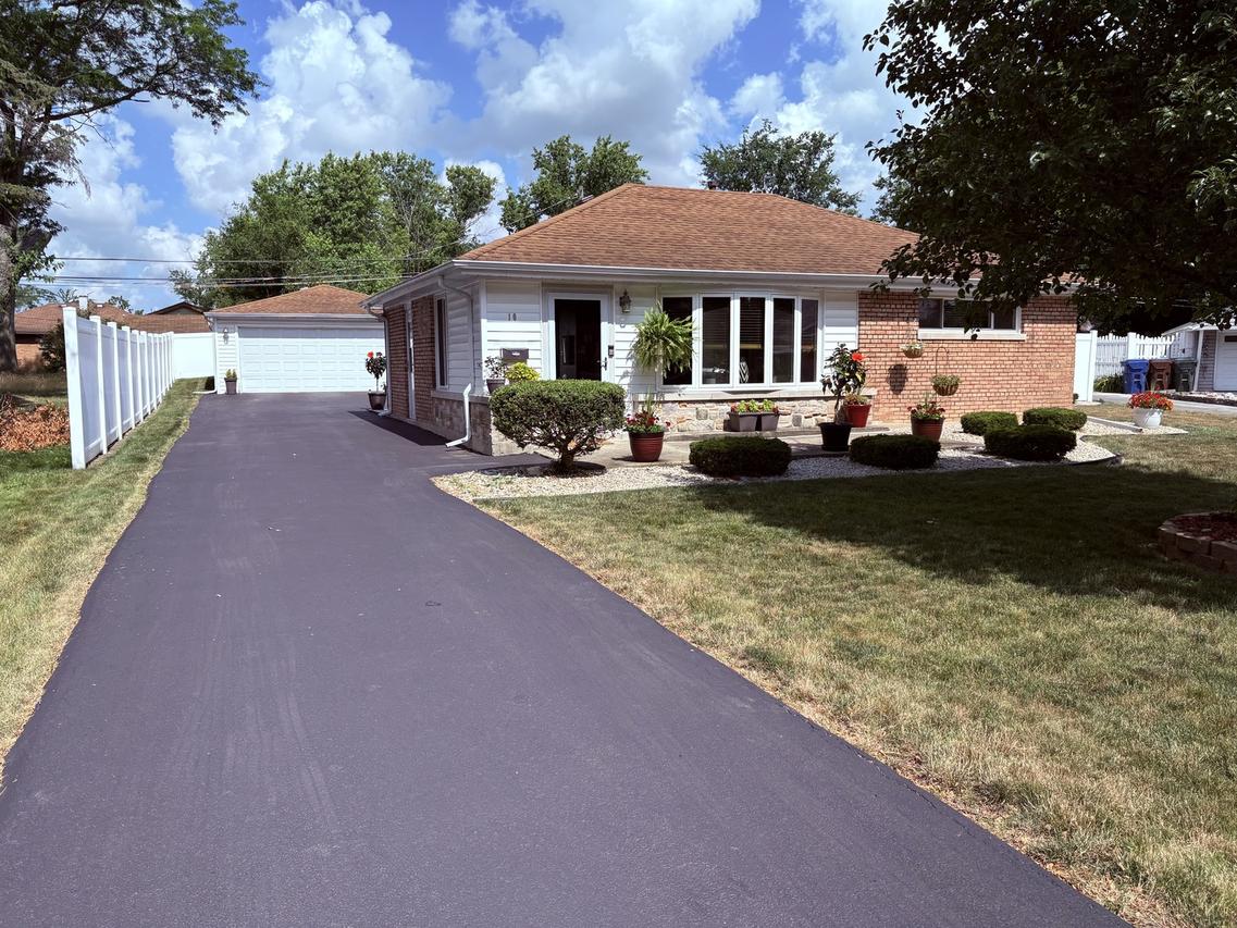 10 Sauk Ct., Park Forest, IL 60466