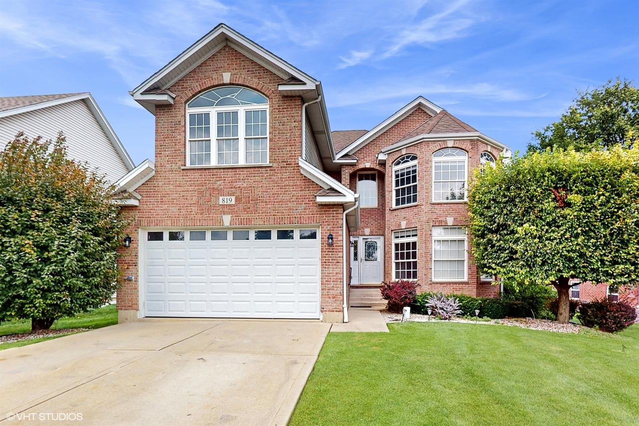 819 W Jefferson St., Bensenville, IL 60106