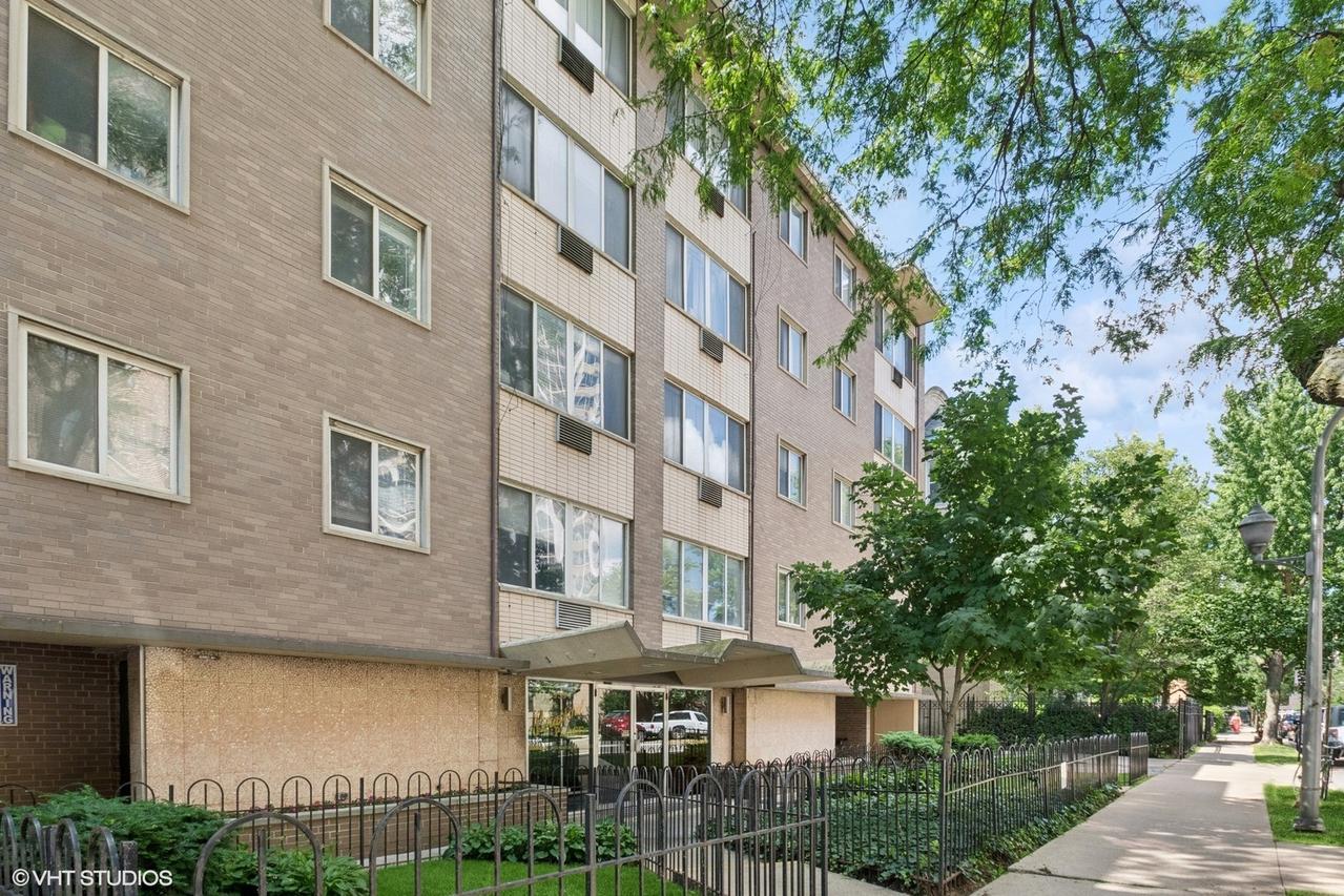 539 W Stratford Pl. #310, Chicago, IL 60657