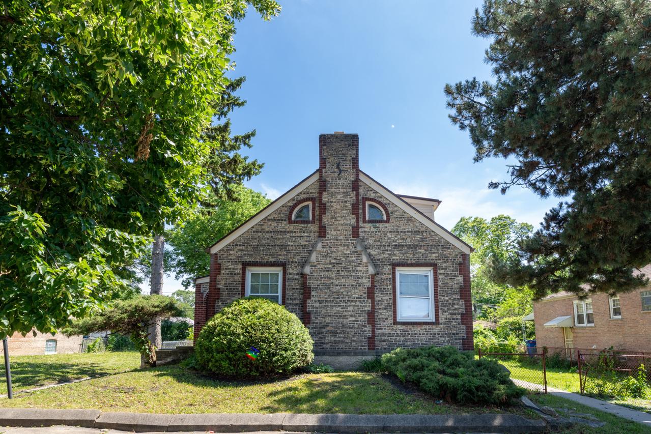 1235 W 96th St., Chicago, IL 60643