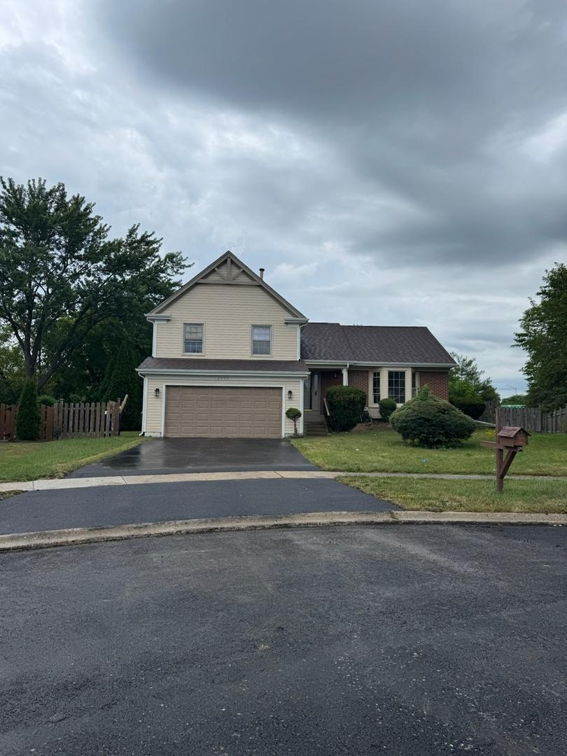2404 Kenmore Ct., Schaumburg, IL 60193