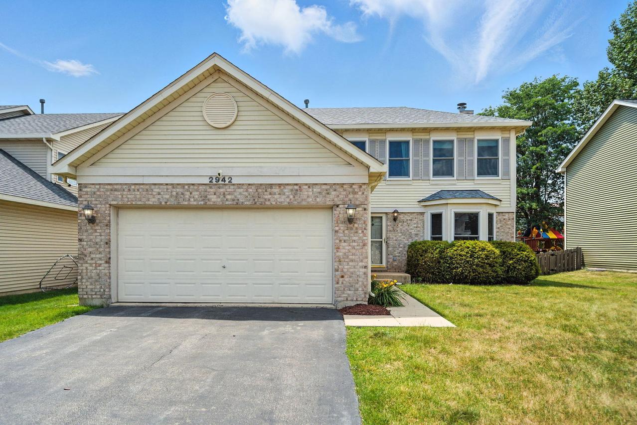 2942 Heather Ln., Montgomery, IL 60538