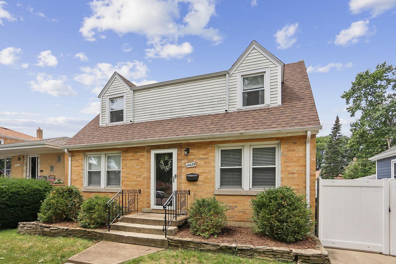 10632 S Hamlin Ave., Chicago, IL 60655