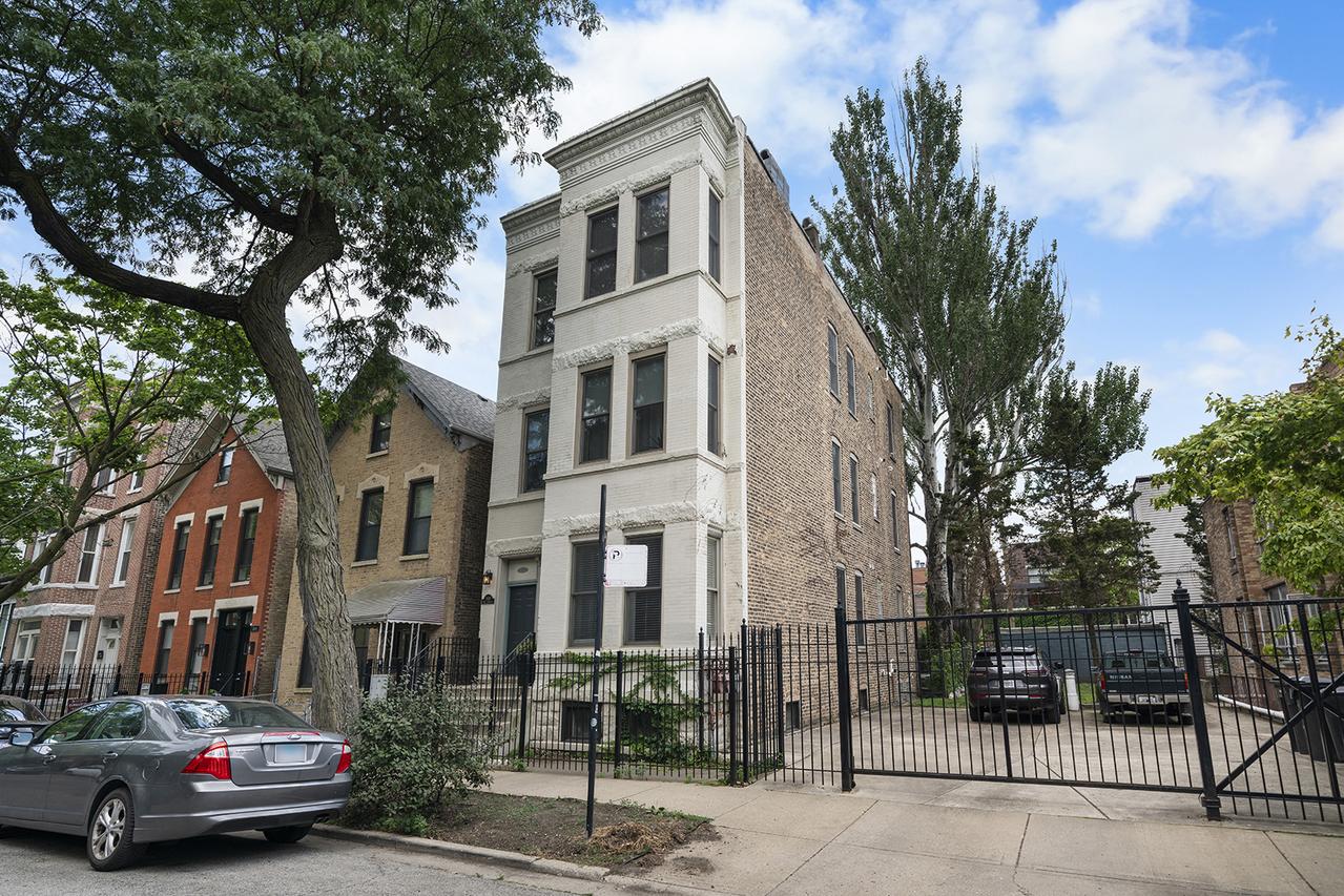 1849 W Superior St. #3, Chicago, IL 60622