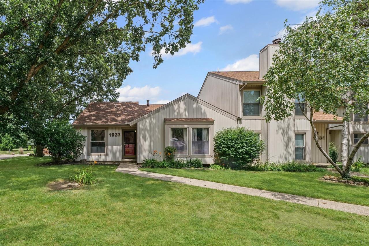 1933 Melrose Dr., Champaign, IL 61820