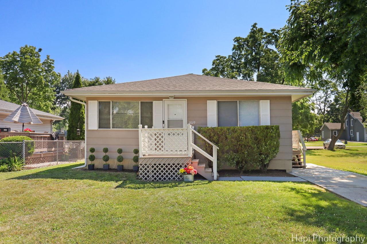 2029 Gabriel Ave., Zion, IL 60099
