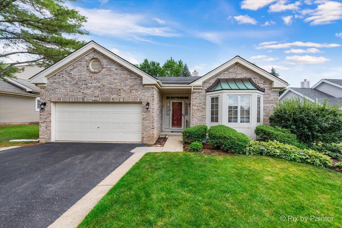 639 Golfers Ln., Bartlett, IL 60103