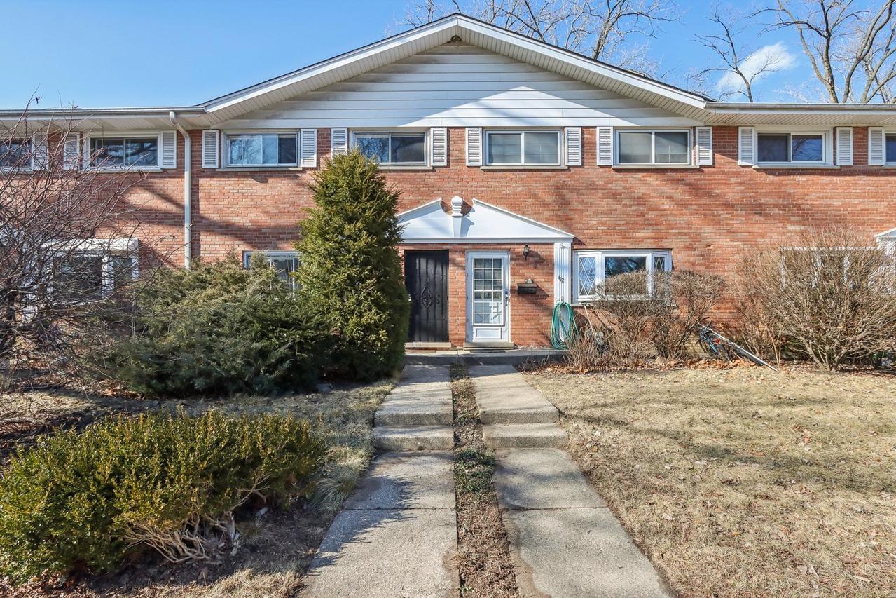 414 Skokie Ct., Wilmette, IL 60091