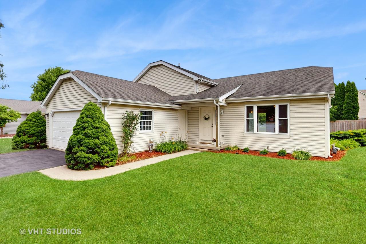 1828 Wicker St., Woodstock, IL 60098
