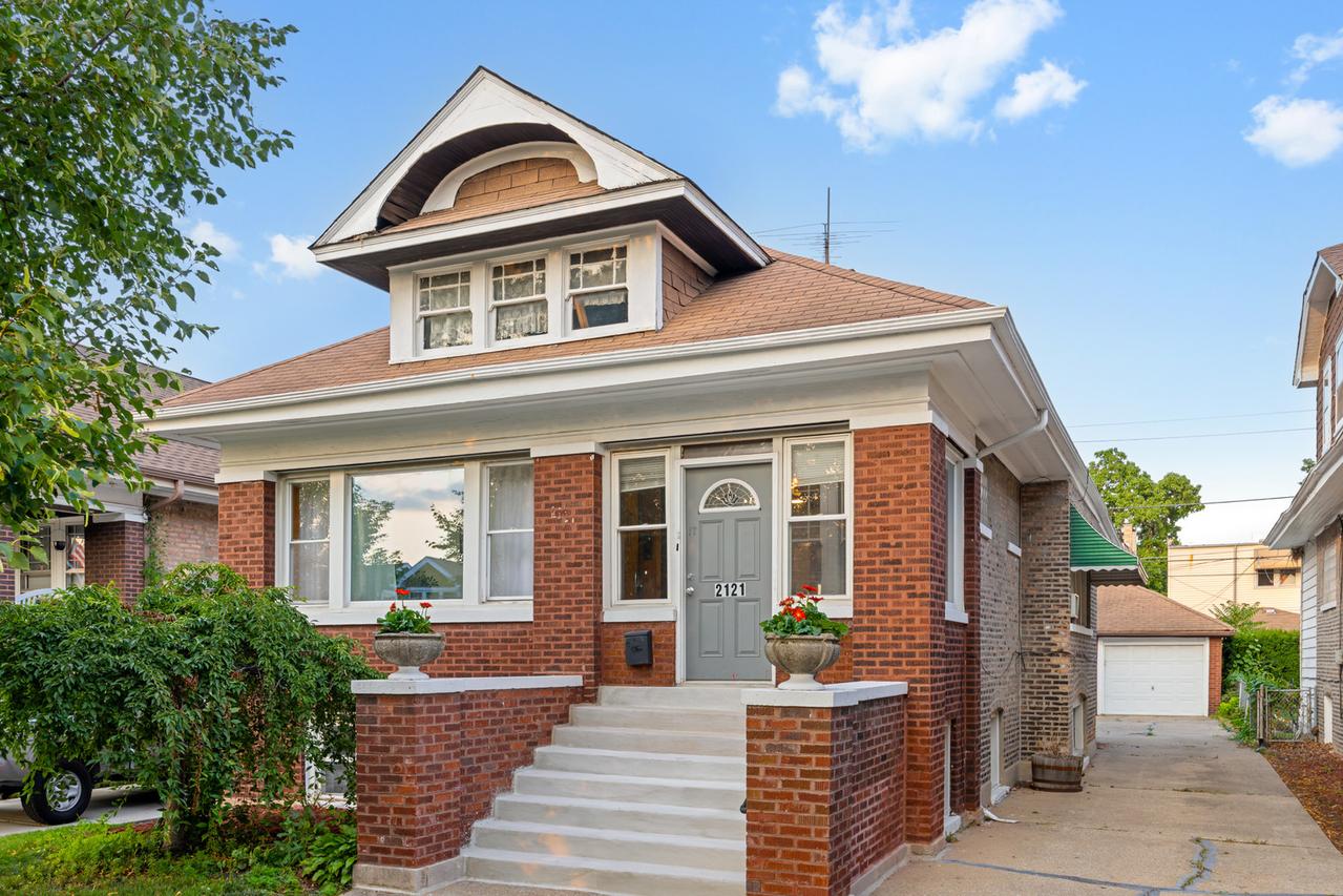 2121 Cuyler Ave., Berwyn, IL 60402