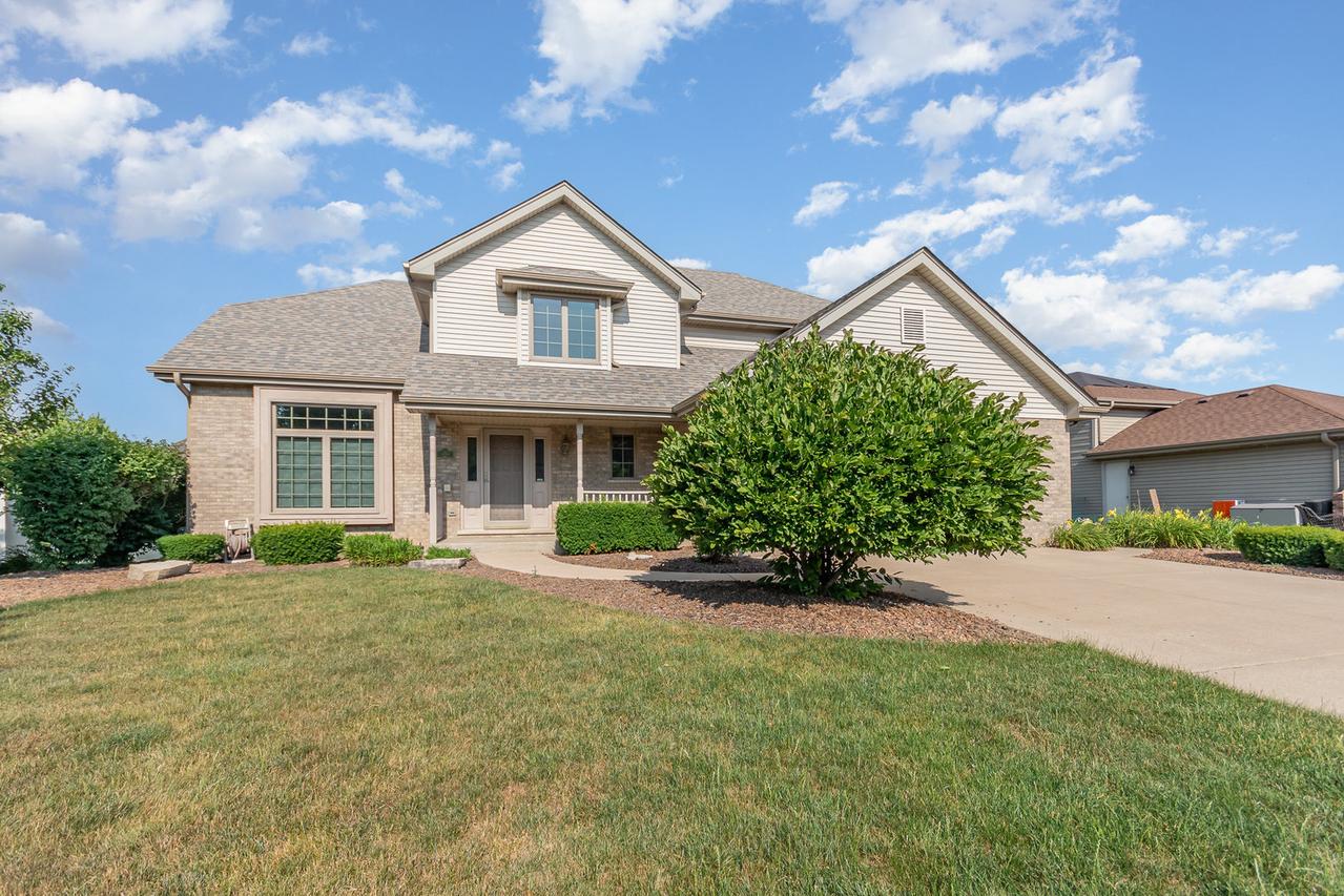 641 Downing St., New Lenox, IL 60451