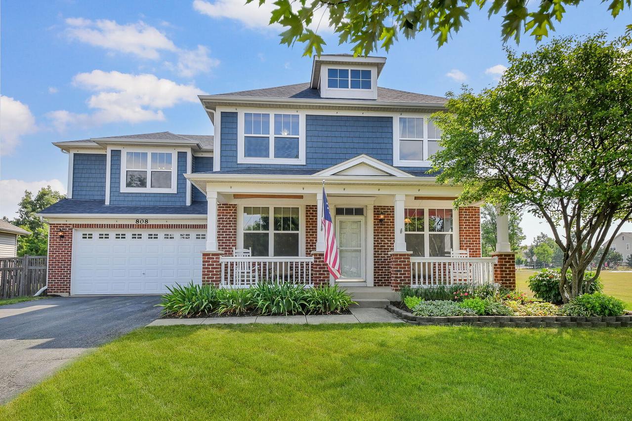 808 Bonaventure Dr., Oswego, IL 60543