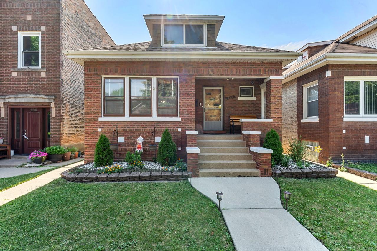 1314 Wesley Ave., Berwyn, IL 60402