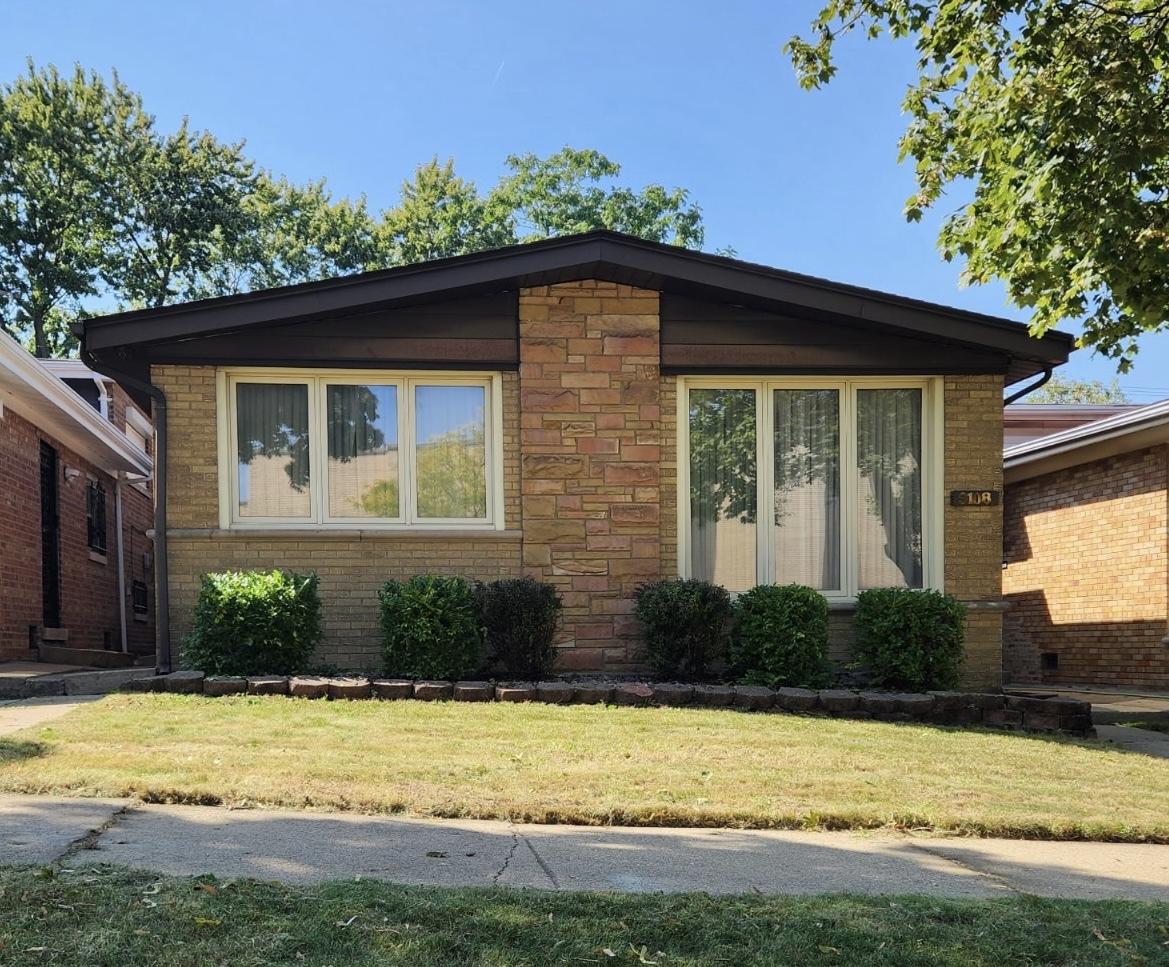 9108 S Euclid Ave., Chicago, IL 60617