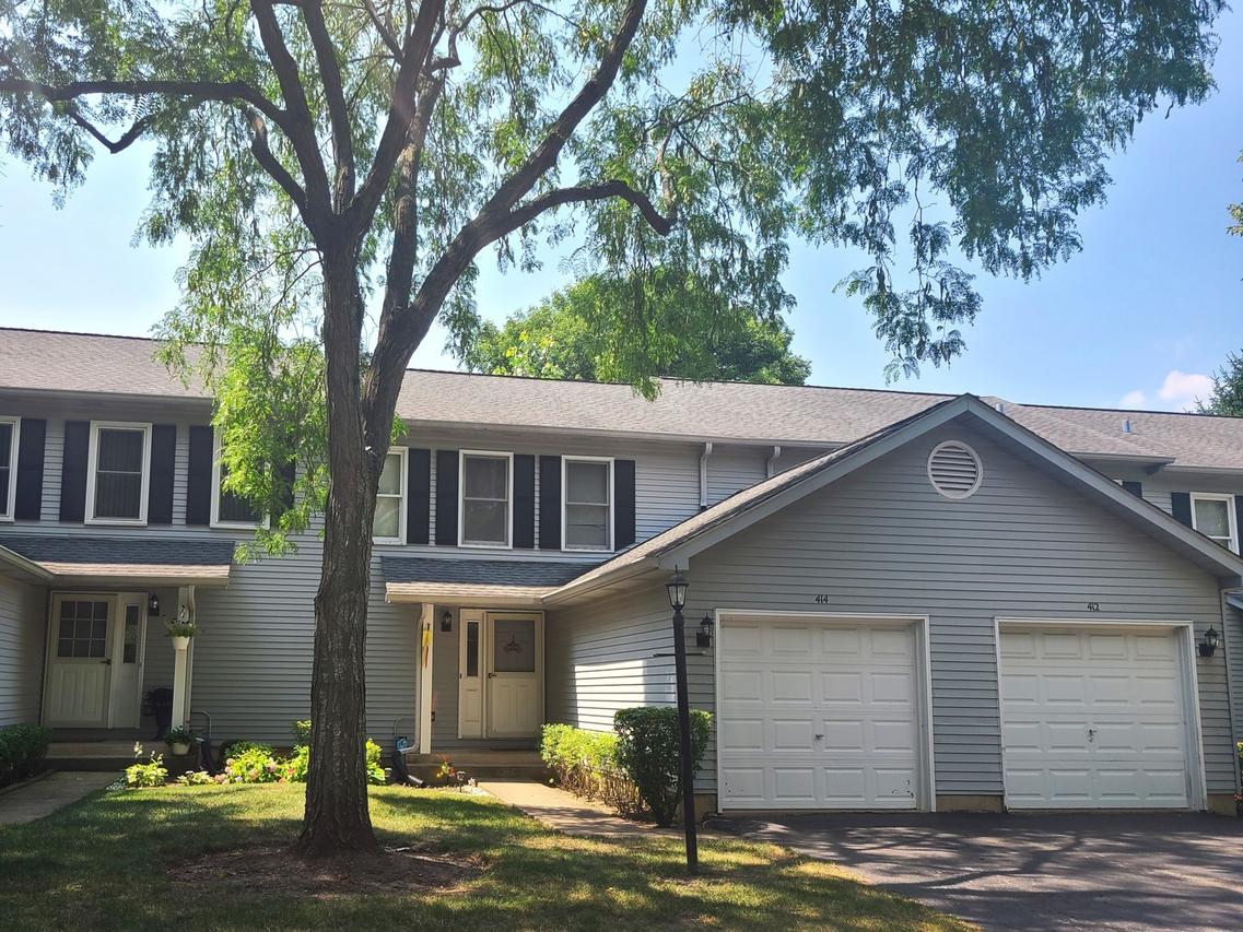 414 Villa Circle Dr. #23, Palatine, IL 60067