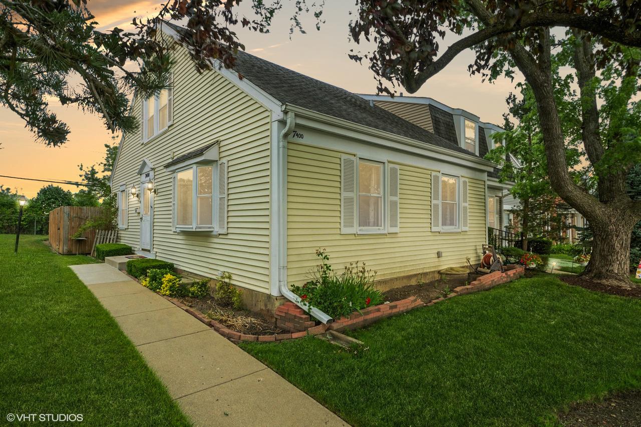 7400 Nantucket Cove, Hanover Park, IL 60133