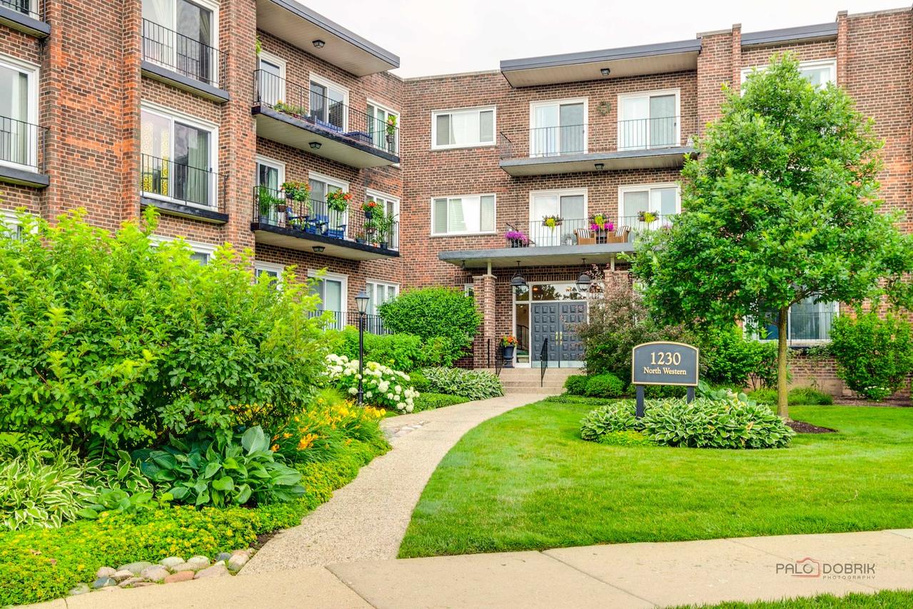 1230 N Western Ave. #211, Lake Forest, IL 60045
