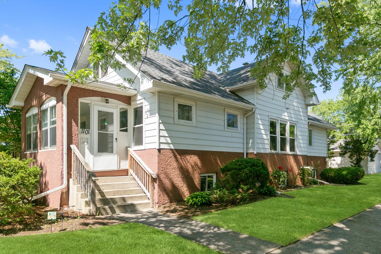 1101 N Ash St., Waukegan, IL 60085