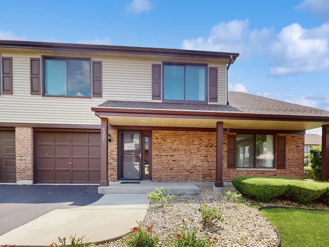 9221 Auburn Ct., Orland Park, IL 60462