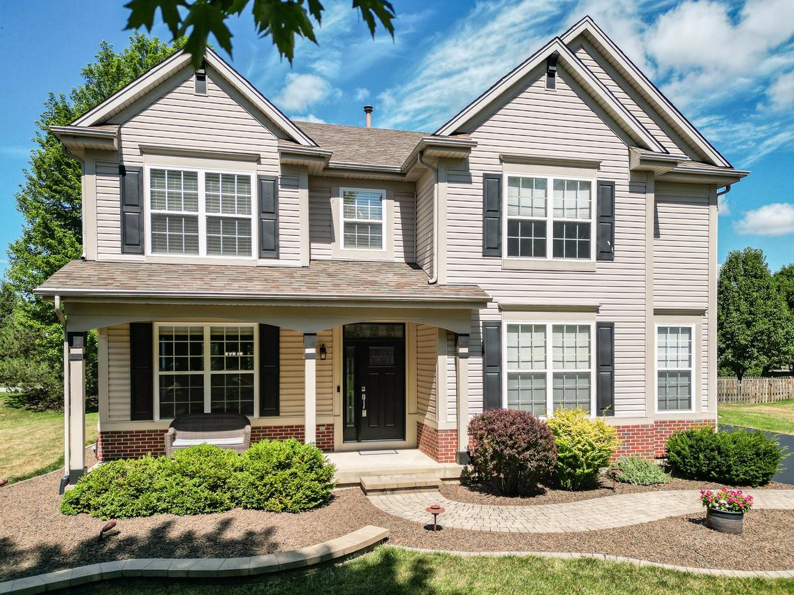 607 Vista Dr., Oswego, IL 60543