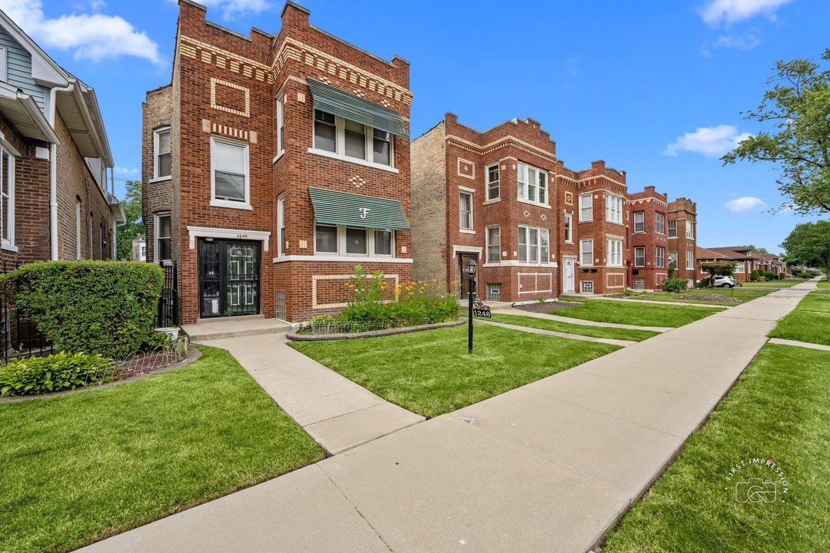 1246 N Monitor Ave., Chicago, IL 60651