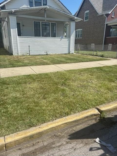 5624 W Eastwood Ave., Chicago, IL 60630