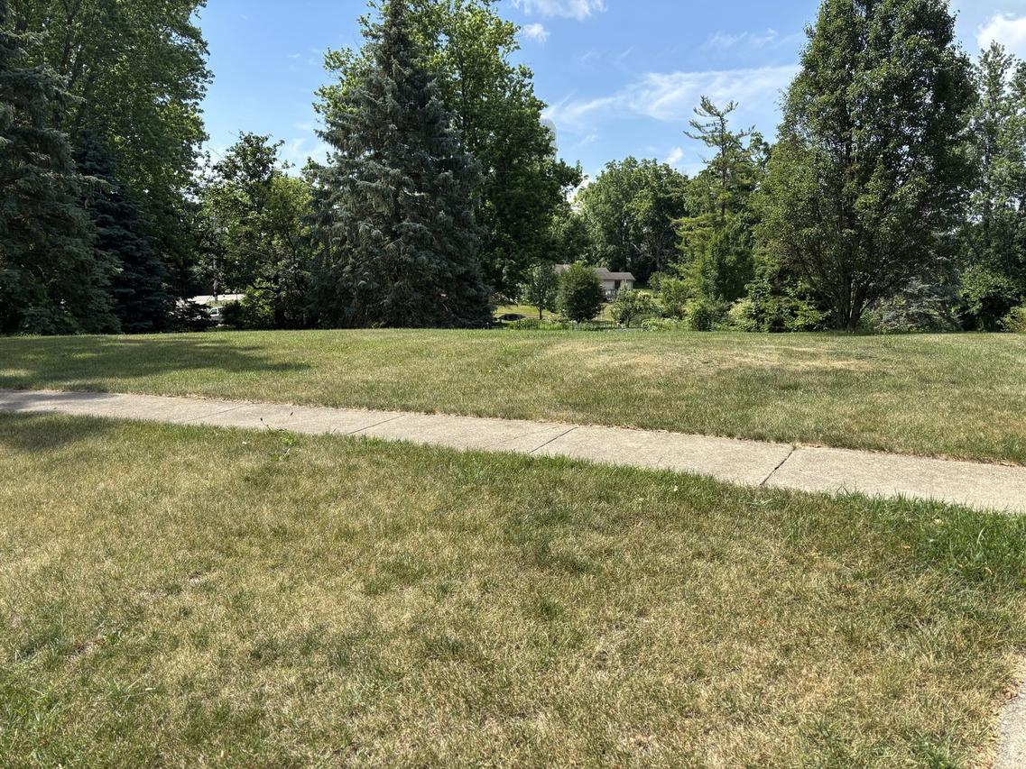 832 Oak Manor Dr., Marengo, IL 60152