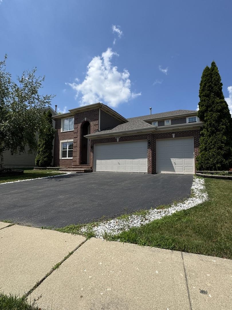 412 Merry Oaks Rd., Streamwood, IL 60107