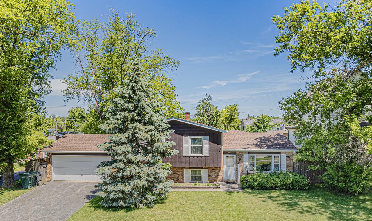 2025 Hermon Ave., Zion, IL 60099