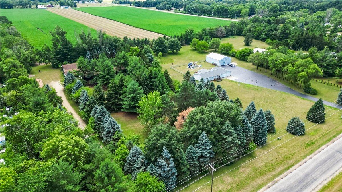 1834 Fischer Rd., South Beloit, IL 61080