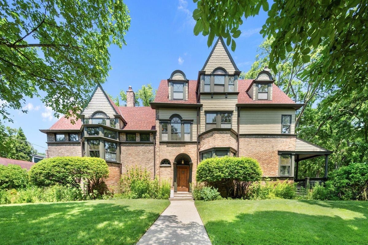 225 Hamilton St., Evanston, IL 60202