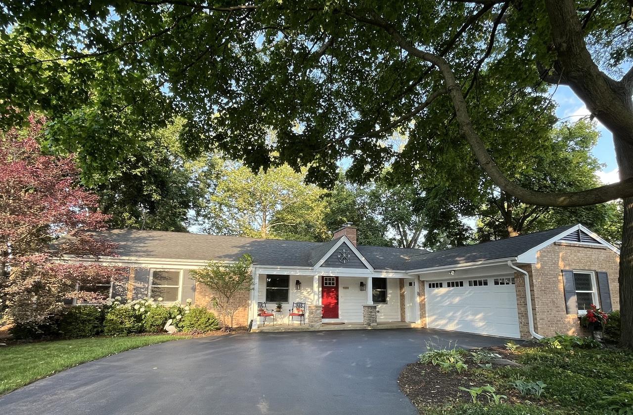 441 Highland Ave., Crystal Lake, IL 60014