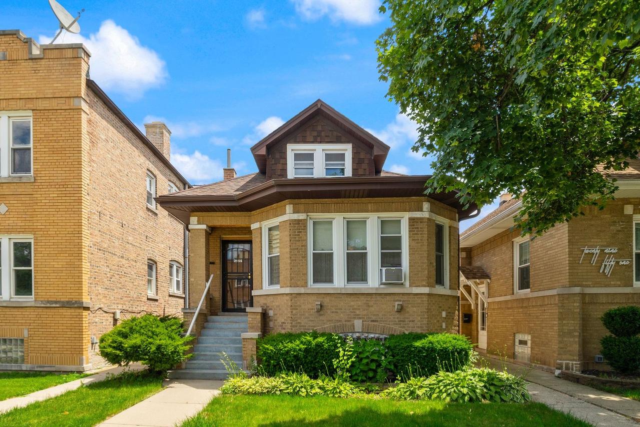 2955 N Lotus Ave., Chicago, IL 60641