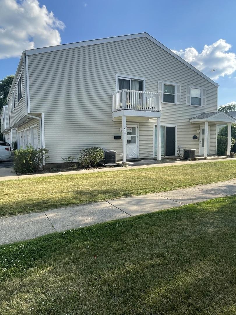 192 Mary Ct. #D, Bartlett, IL 60103