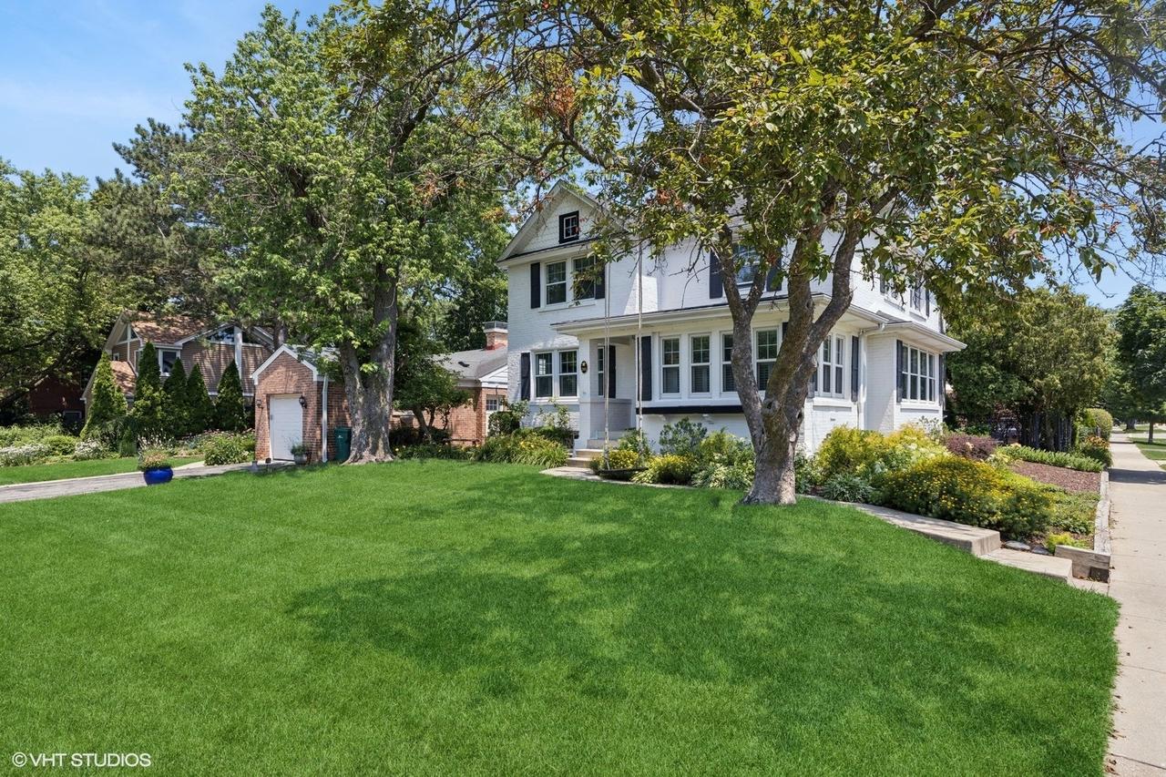 311 Wagner Rd., Northfield, IL 60093