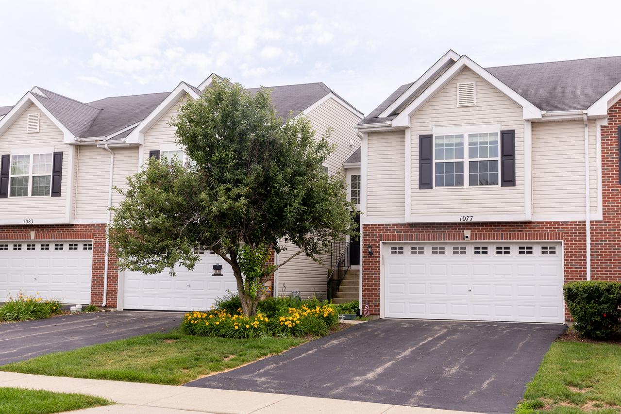 1077 Marcello Dr., Hampshire, IL 60140