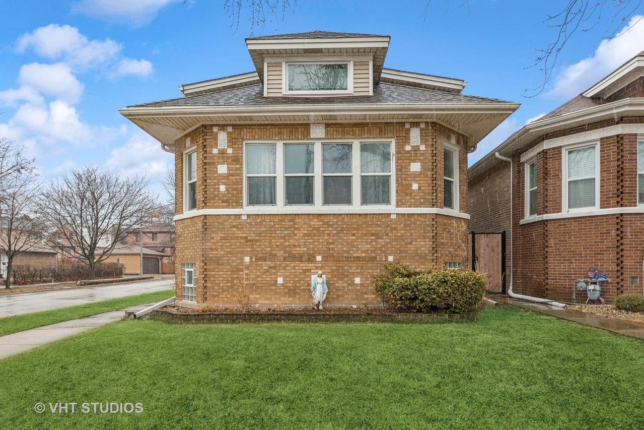 2947 N 77th Ct., Elmwood Park, IL 60707