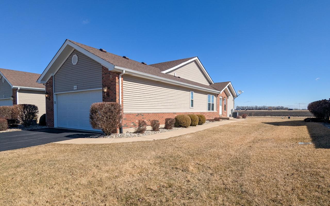 5710 Hearthside Dr., Bourbonnais, IL 60914