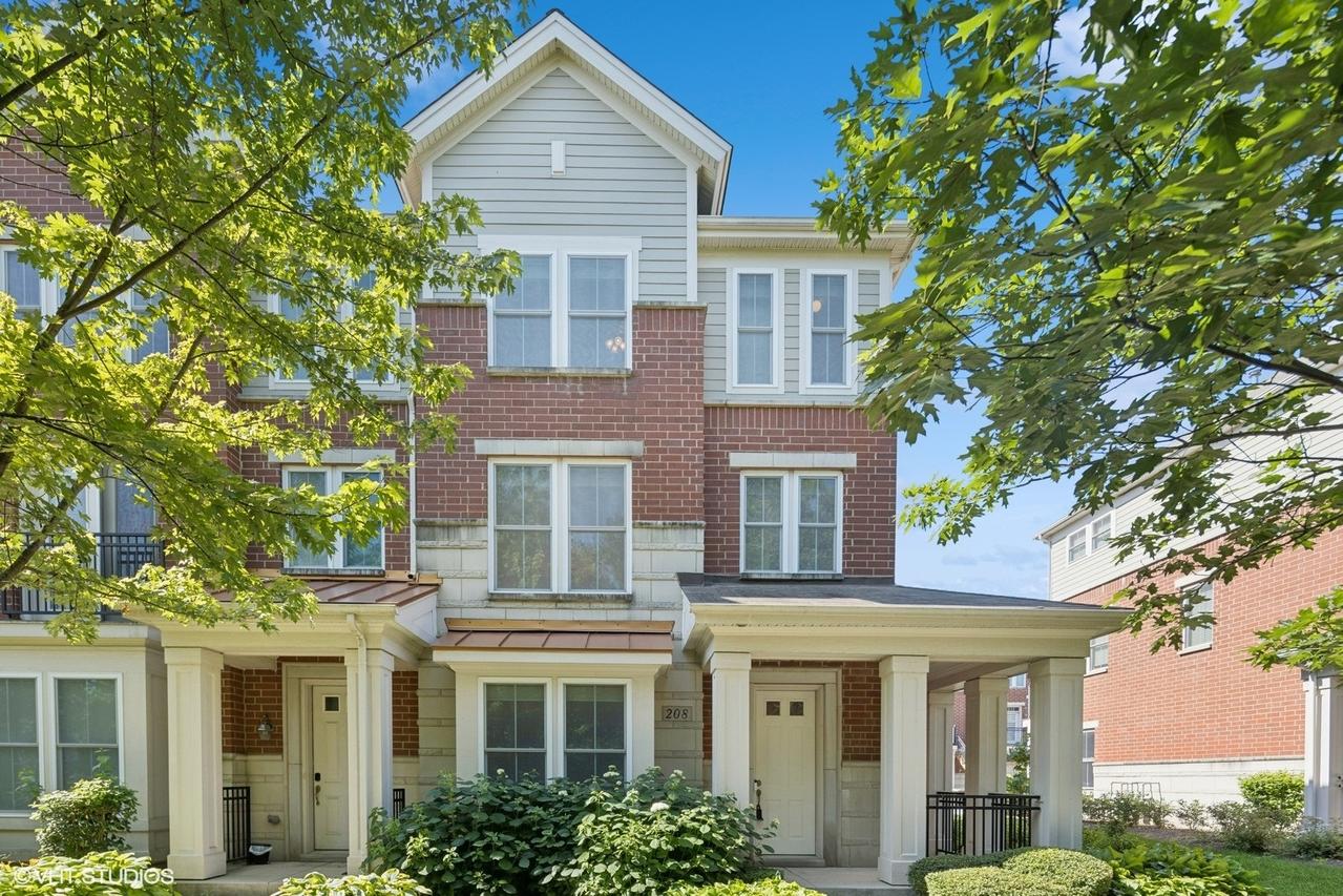 208 W Hyde St., Arlington Heights, IL 60005