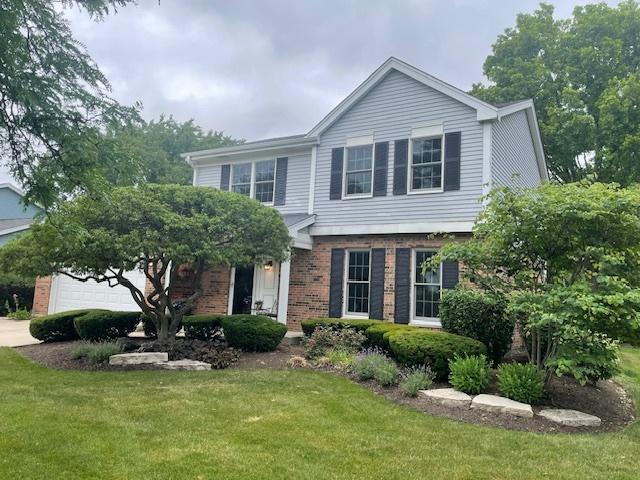 10S305 Havens Dr., Downers Grove, IL 60516