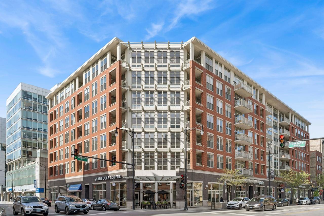 1001 W Madison St. #513, Chicago, IL 60607