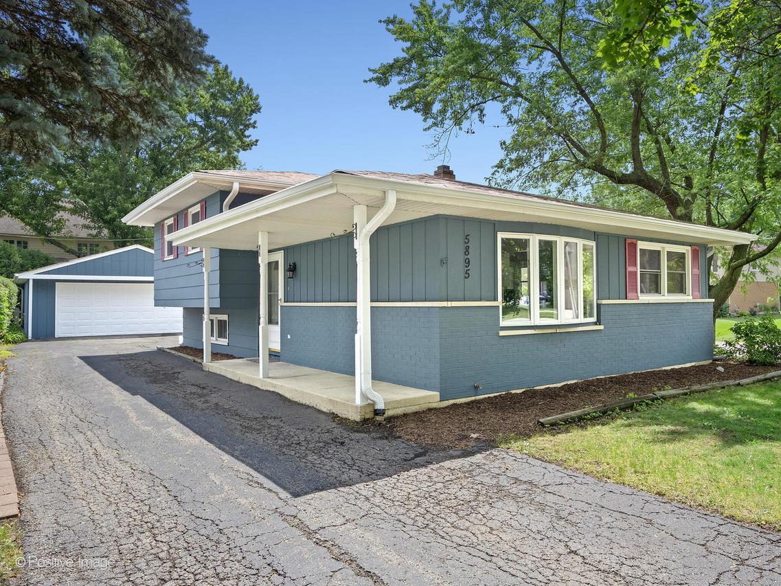 5895 Virginia Ave., Clarendon Hills, IL 60514