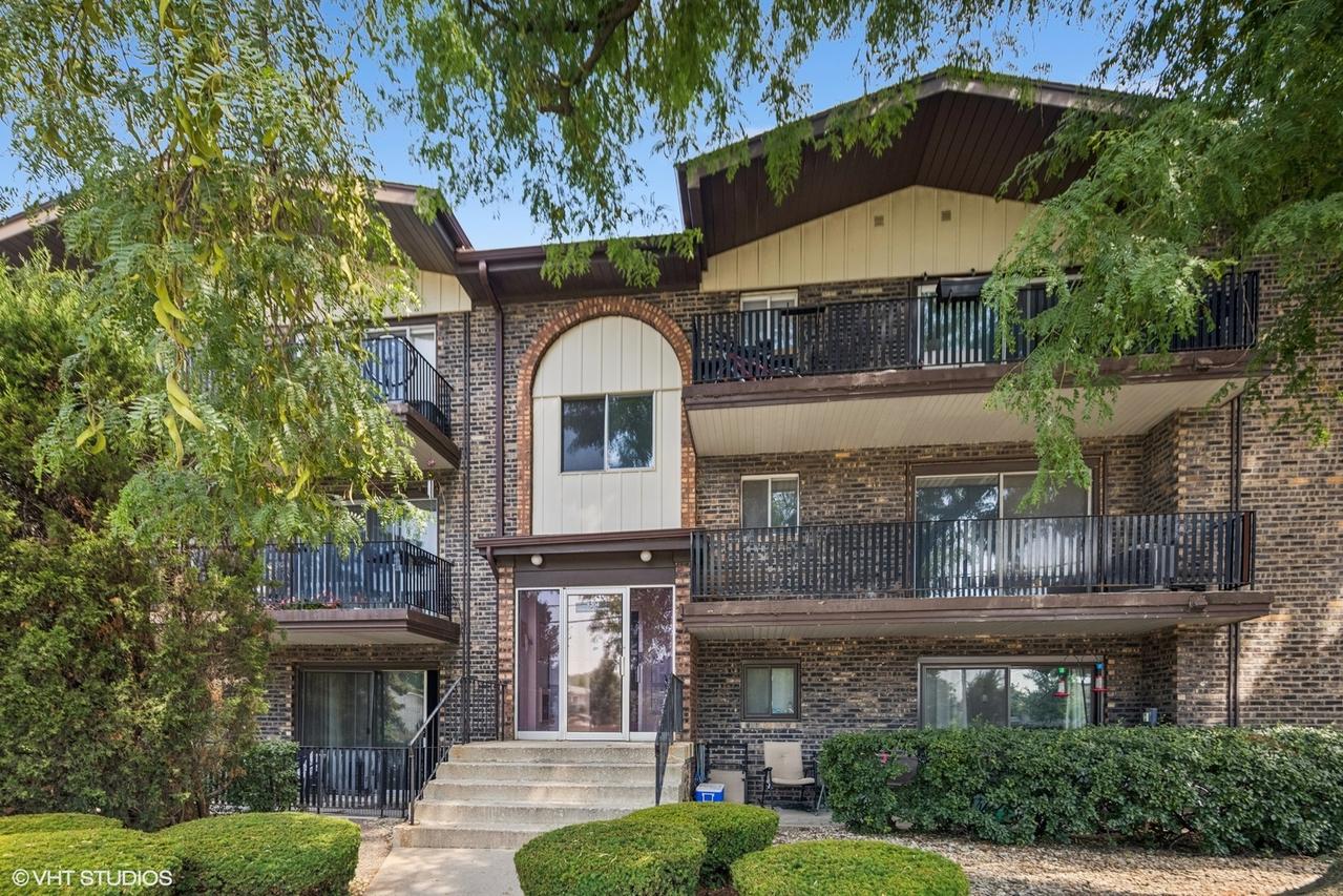 5204 Midlothian Turnpike #214, Crestwood, IL 60418