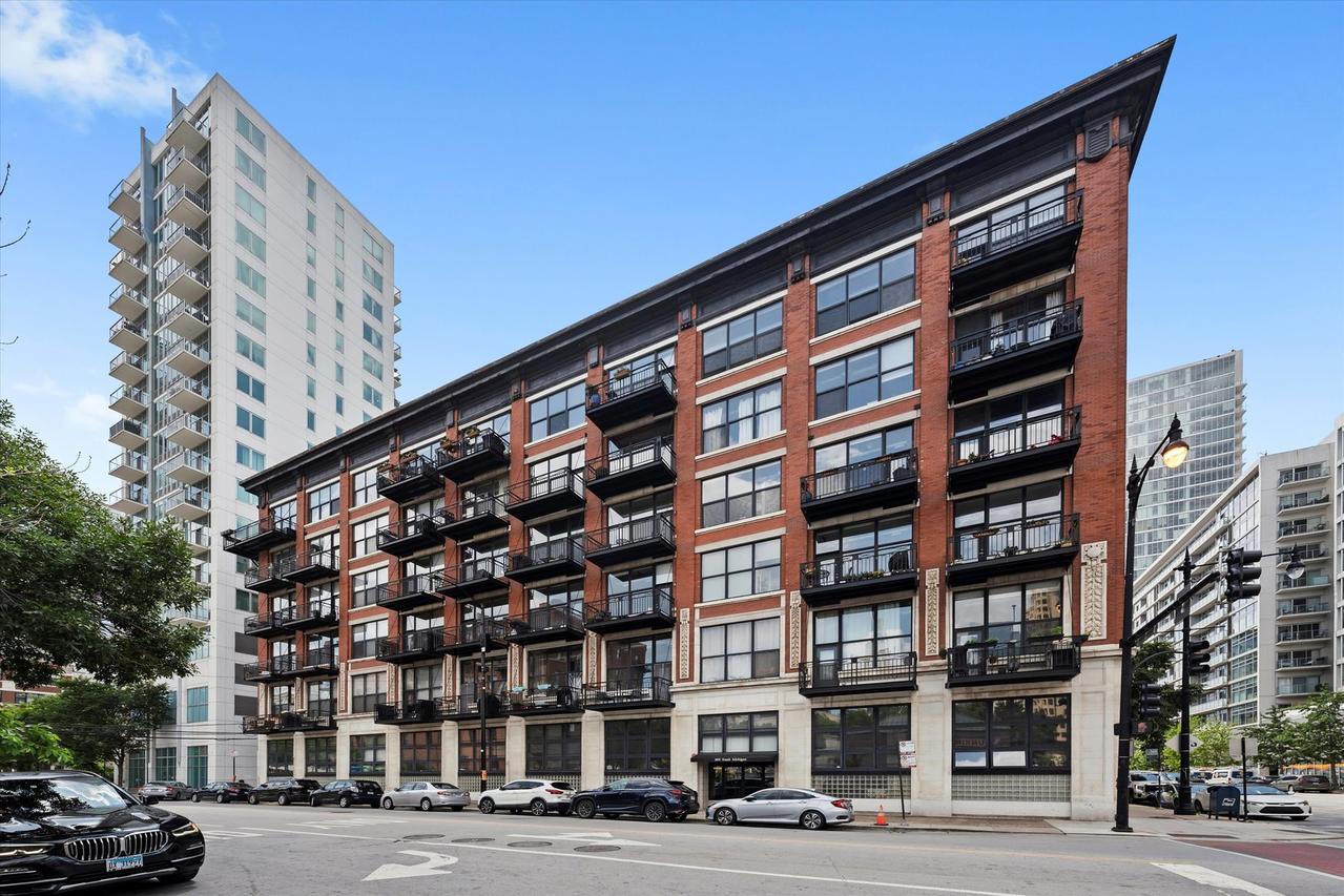 1601 S Michigan Ave. #108, Chicago, IL 60616