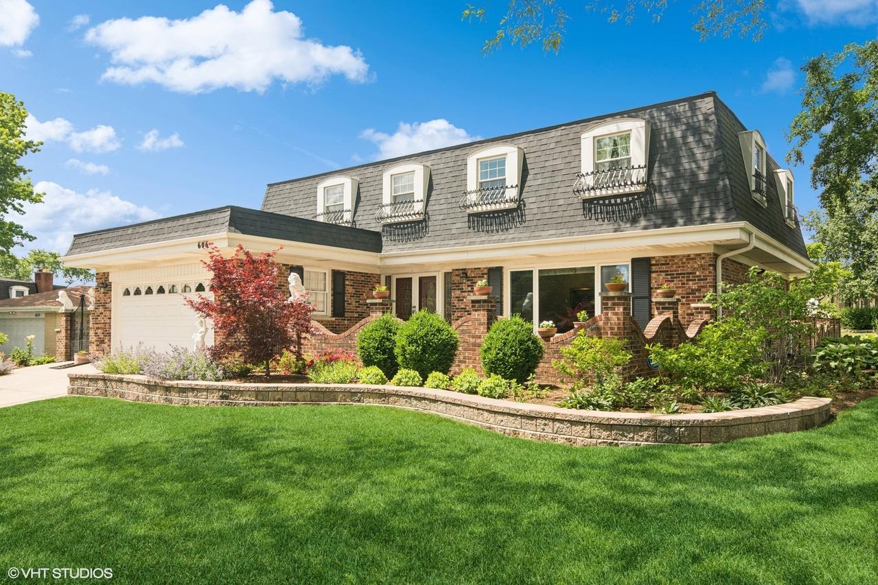 606 Deborah Ct., Schaumburg, IL 60193