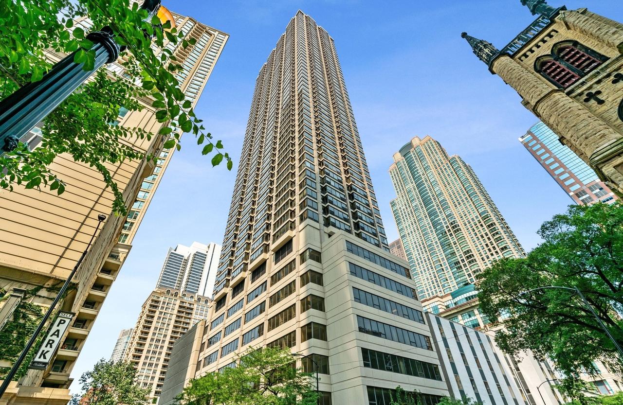 30 E Huron St. #2108, Chicago, IL 60611