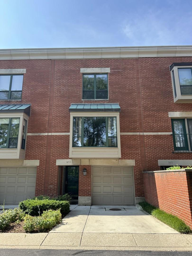 1453 W Harrison St., Chicago, IL 60607